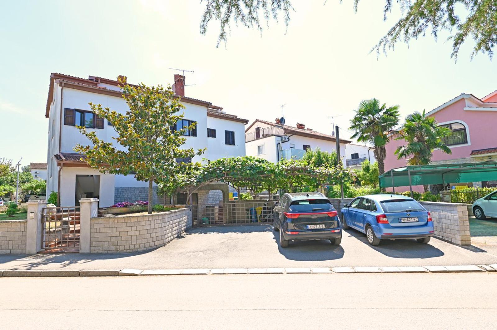 דירות פורץ Apartman Blaz מראה חיצוני תמונה